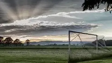 “12星座情感压力榜：沉默中感受人情债重压”